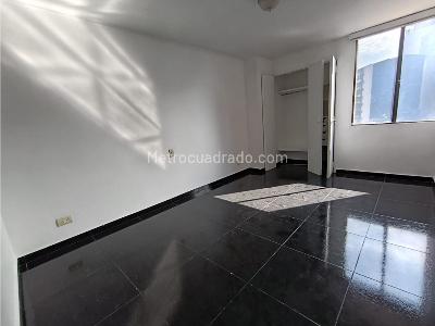 Apartamento en venta en Laureles, Medellín · foto 11 de 19