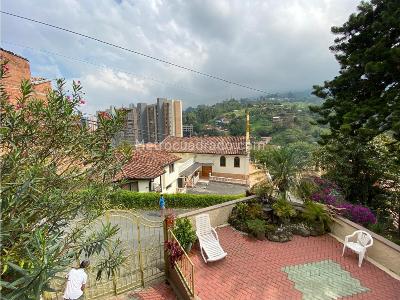Casa de 4 alcobas en venta en El Salado, Envigado, 244 m² · foto 2 de 20