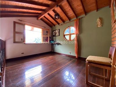 Casa de 4 alcobas en venta en El Salado, Envigado, 244 m² · foto 13 de 20