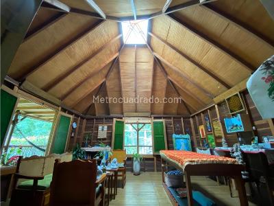 Casa de 4 alcobas en venta en El Salado, Envigado, 244 m² · foto 15 de 20