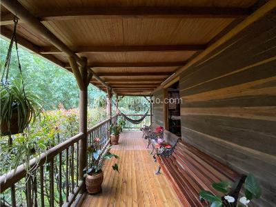Casa de 4 alcobas en venta en El Salado, Envigado, 244 m² · foto 19 de 20