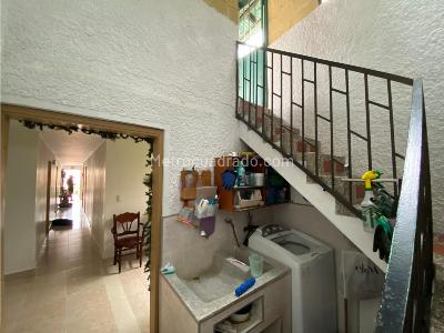 Casa de 4 alcobas en venta en El Salado, Envigado, 244 m² · foto 20 de 20