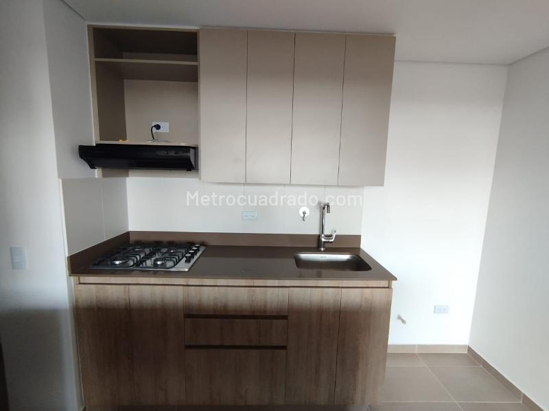 Apartamento en Arriendo, Barro Blanco Rio Negro, Rionegro - 2