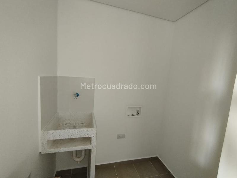 Apartamento en Arriendo, Barro Blanco Rio Negro, Rionegro - 3