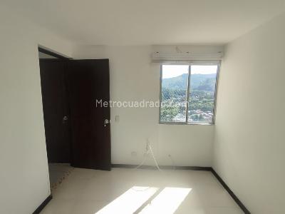 Apartamento de 3 alcobas en arriendo en Las Mercedes Medellin, Medellín, 70 m² · foto 2 de 20