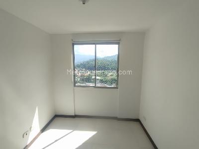 Apartamento de 3 alcobas en arriendo en Las Mercedes Medellin, Medellín, 70 m² · foto 13 de 20