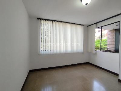 Apartamento de 3 alcobas en arriendo en El Portal, Envigado, 114 m² · foto 4 de 20