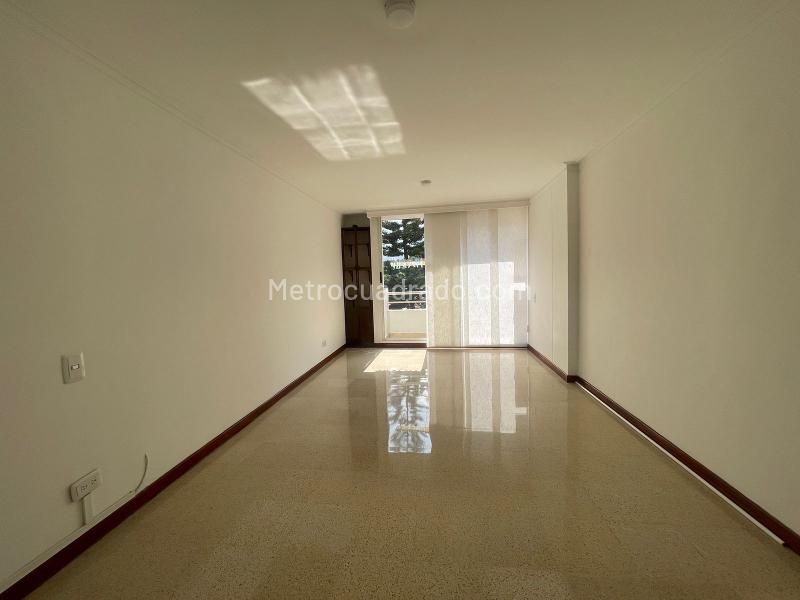 2BR Apartment for Rent in Laureles Medellín (Near UPB) - 9