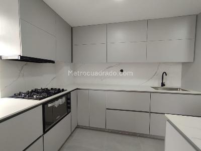 Apartamento de 3 alcobas en arriendo en Zuñiga, Envigado, 163 m² · foto 3 de 20