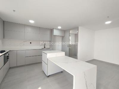 Apartamento de 3 alcobas en arriendo en Zuñiga, Envigado, 163 m² · foto 4 de 20