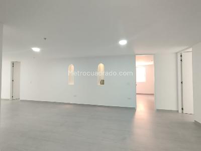 Apartamento de 3 alcobas en arriendo en Zuñiga, Envigado, 163 m² · foto 8 de 20