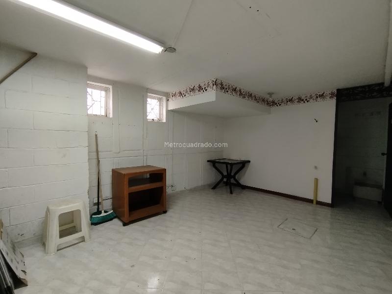 Local Comercial en Arriendo, Intermedia, Envigado - Więcej