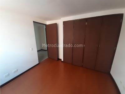 Apartamento de 3 alcobas en venta en Conquistadores, Medellín, 129 m² · foto 13 de 20