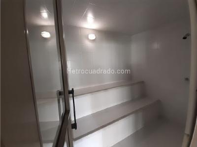 Apartamento de 3 alcobas en venta en Conquistadores, Medellín, 129 m² · foto 16 de 20