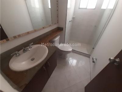 Apartamento de 3 alcobas en venta en Conquistadores, Medellín, 129 m² · foto 17 de 20