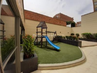 Apartamento de 3 alcobas en venta en Conquistadores, Medellín, 129 m² · foto 20 de 20