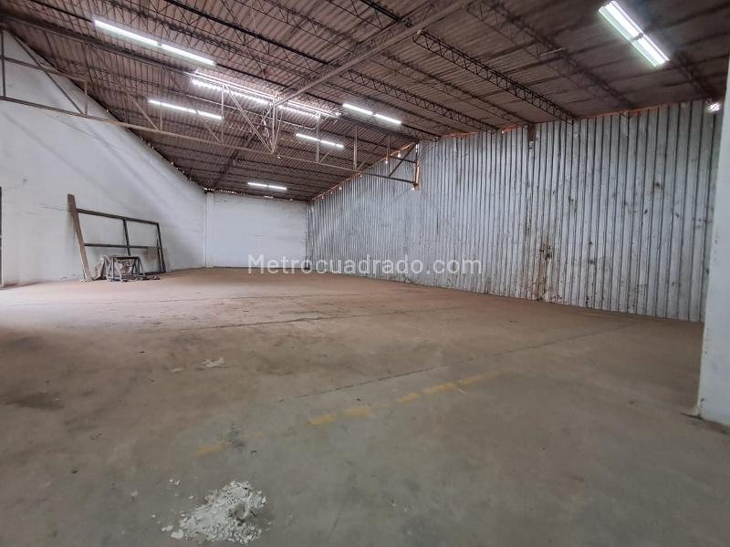 Bodega en Arriendo, La Macarena, Dosquebradas - Mehr