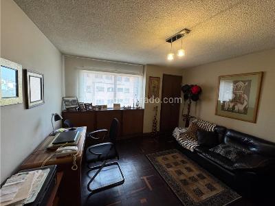 Apartamento en venta en La Candelaria, Medellín · foto 4 de 20