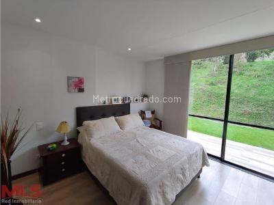 Apartamento de 3 alcobas en venta en Fizebad, Rionegro, 178 m² · foto 7 de 11