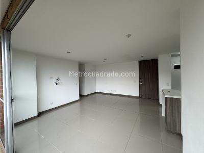 Apartamento en venta en Viviendas Del Sur, Itagüí · foto 3 de 17