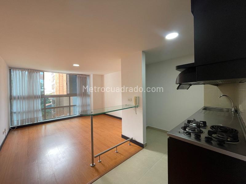 Apartamento de 1 Alcoba con Excelente Vista en Laureles Medellín - 3