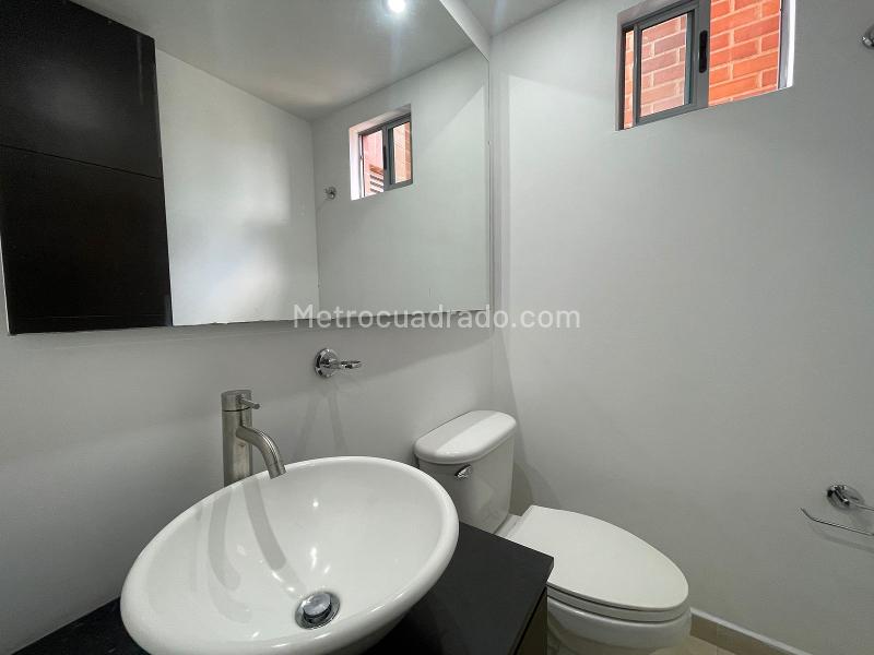 Apartamento de 1 Alcoba con Excelente Vista en Laureles Medellín - 8