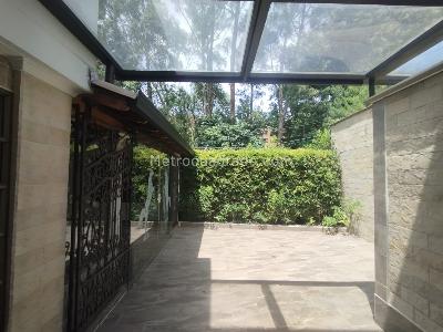 Casa de 4 alcobas en arriendo en El Campestre La Frontera, Medellín, 280 m² · foto 4 de 20