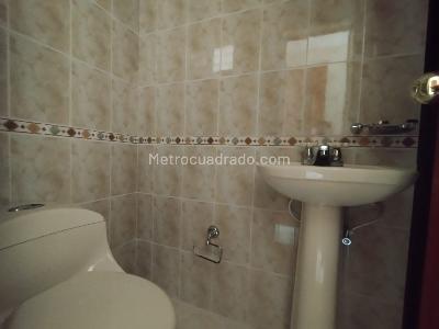 Casa de 4 alcobas en arriendo en El Campestre La Frontera, Medellín, 280 m² · foto 14 de 20
