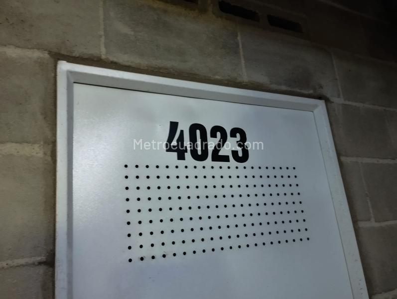 Apartamento de 2 Alcobas en Rodeo Alto con Balcón - 3