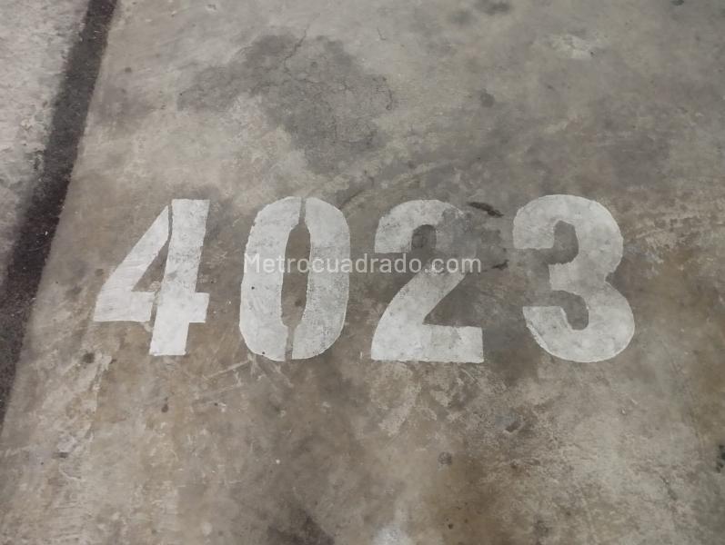 Apartamento de 2 Alcobas en Rodeo Alto con Balcón - 5