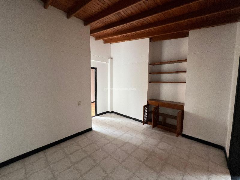 Duplex de 3 Alcobas en Conquistadores con Vistas Panorámicas - 5