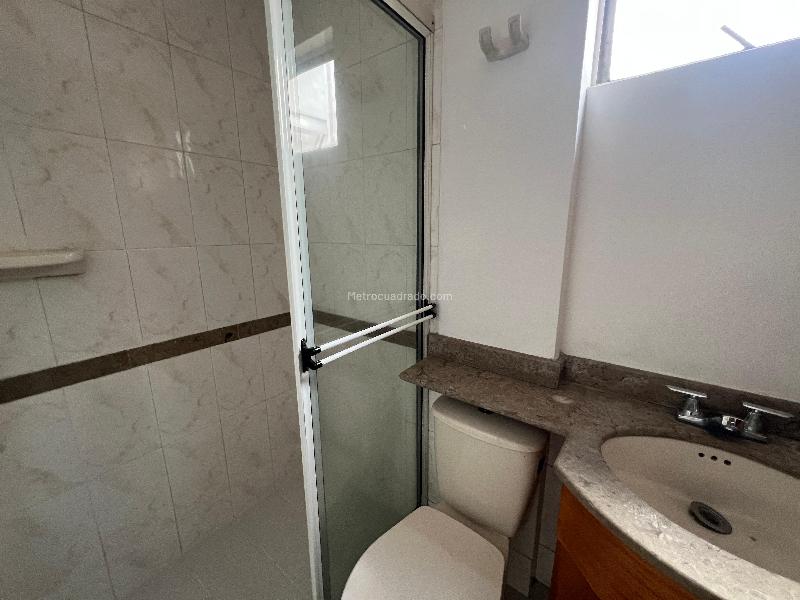 Duplex de 3 Alcobas en Conquistadores con Vistas Panorámicas - 6