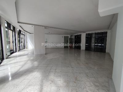 Local Comercial en Arriendo, Milla De Oro, Medellín