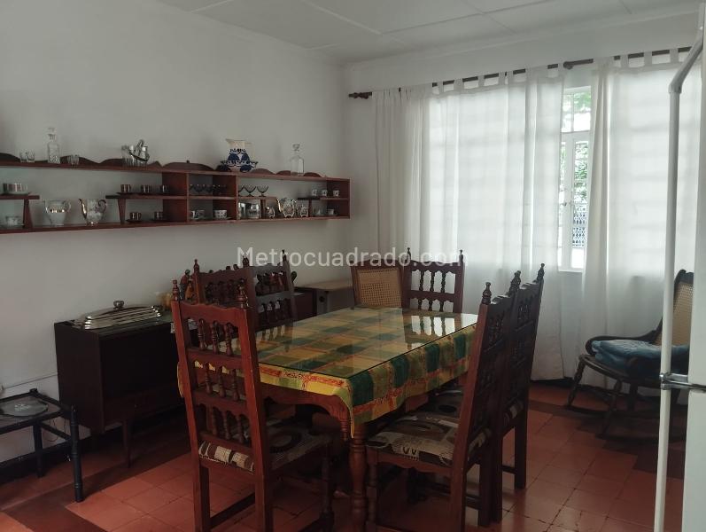5BR House for Study or Business Use in Laureles Medellín - 7