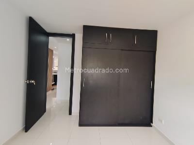 Apartamento de 4 alcobas en arriendo en El Velodromo, Medellín, 164 m² · foto 10 de 20