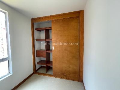 Apartamento de 3 alcobas en arriendo en Laureles Medellin, Medellín, 150 m² · foto 3 de 17