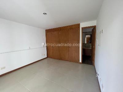 Apartamento de 3 alcobas en arriendo en Laureles Medellin, Medellín, 150 m² · foto 12 de 17