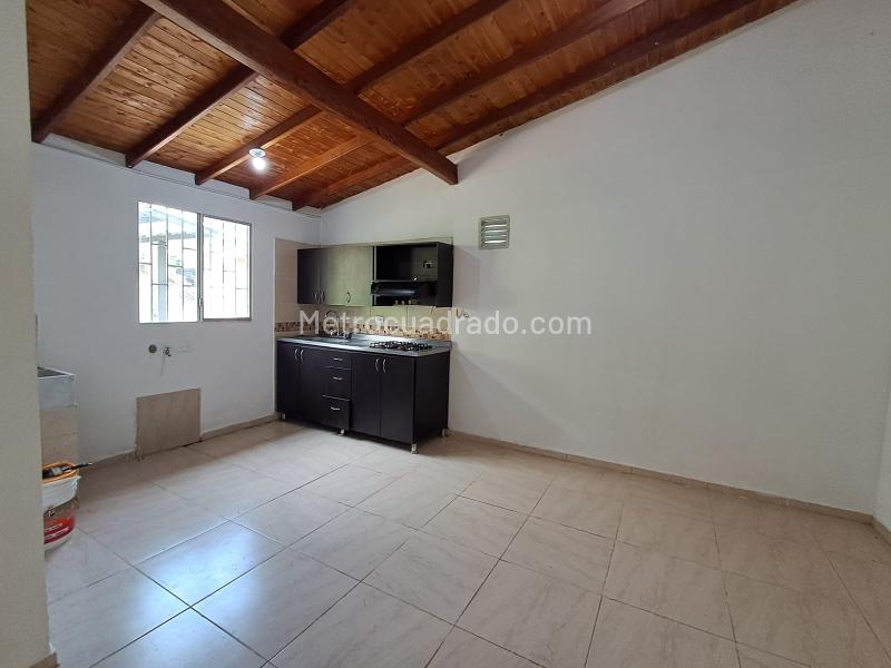 Casa en Arriendo, La Mina, Envigado - 2