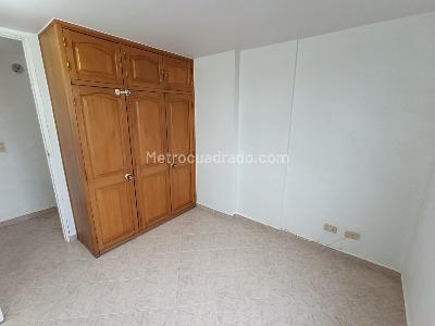 Apartamento de 3 alcobas en arriendo en Carlos E, Medellín, 85 m² · foto 11 de 16