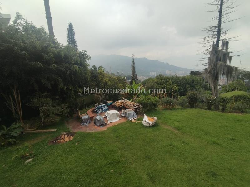 4BR House in Loma Del Escobero Envigado (2000 m²)