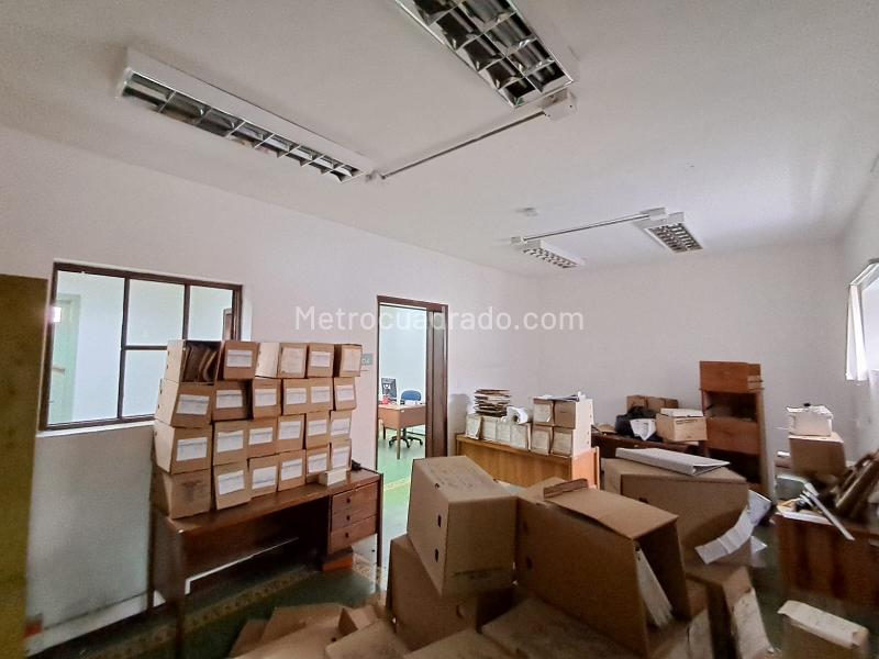 Casa Comercial de 5 Alcobas en Arriendo en La Candelaria - 7