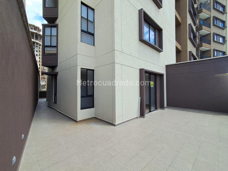 Apartamento Nuevo de 3 Habitaciones con Terraza en Arriendo - 4