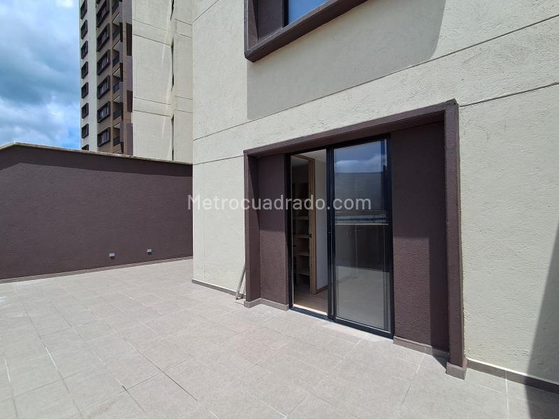 Apartamento Nuevo de 3 Habitaciones con Terraza en Arriendo - 6