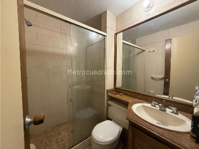 Casa de 3 alcobas en venta en Castropol, Medellín, 203 m² · foto 8 de 18