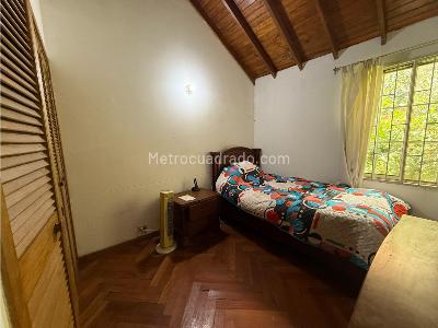 Casa de 3 alcobas en venta en Castropol, Medellín, 203 m² · foto 13 de 18