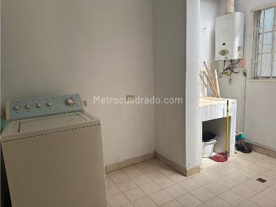 Casa de 3 alcobas en venta en Castropol, Medellín, 203 m² · foto 16 de 18