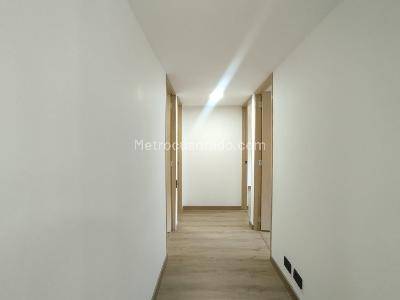 Apartamento de 3 alcobas en arriendo en Altos Del Poblado Cola Del Zorro, Medellín, 84 m² · foto 12 de 20