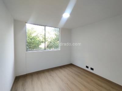 Apartamento de 3 alcobas en arriendo en Altos Del Poblado Cola Del Zorro, Medellín, 84 m² · foto 13 de 20