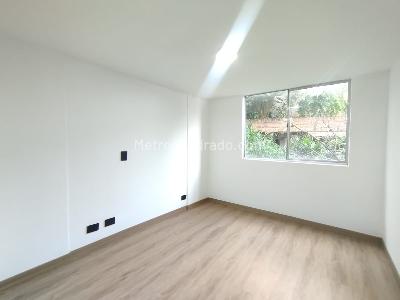 Apartamento de 3 alcobas en arriendo en Altos Del Poblado Cola Del Zorro, Medellín, 84 m² · foto 14 de 20