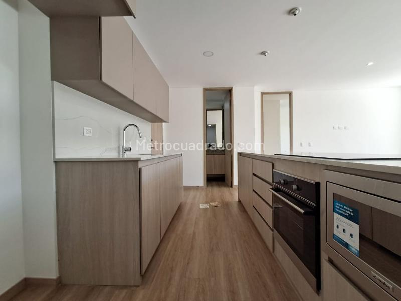 2BR Apartment in Sajonia (105 m²) - 3